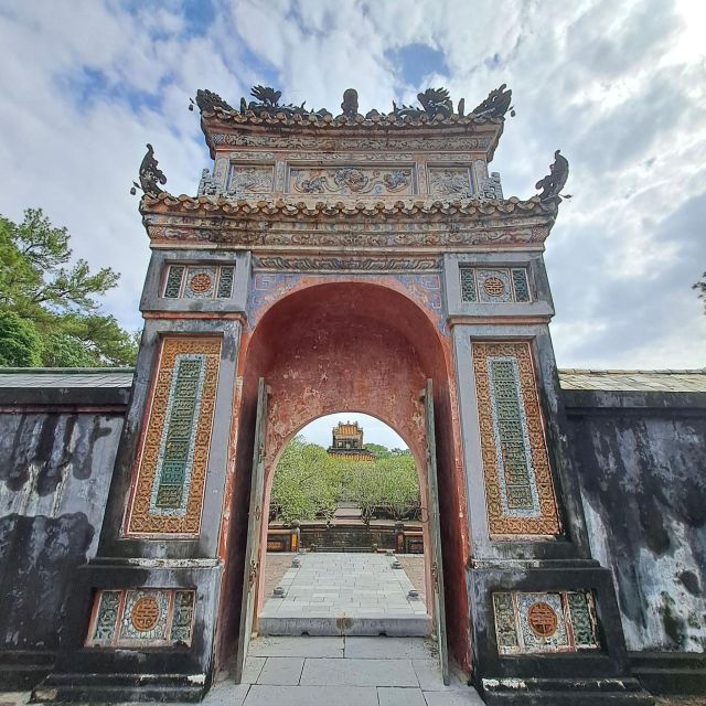 Hoi An/ Danang: Hai Van Pass, Hue Imperial City, King Tomb - Key Attractions