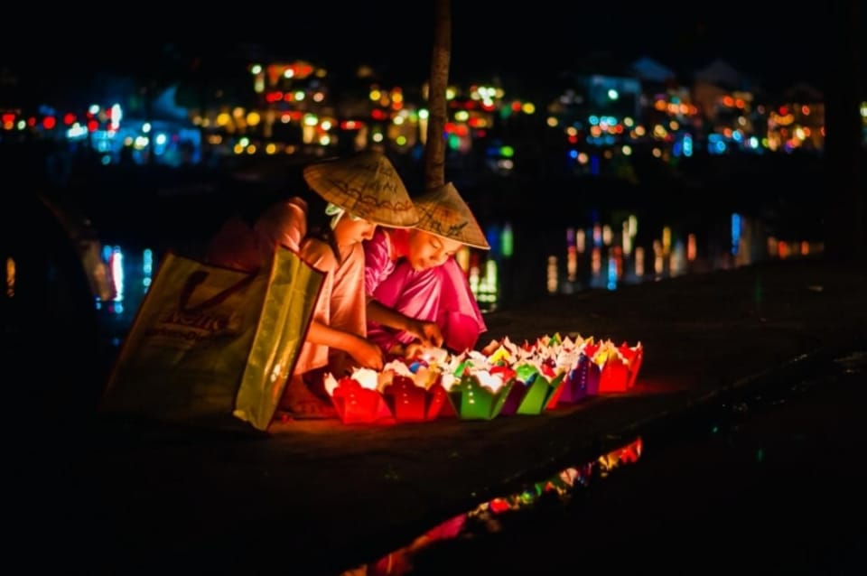 Hoi An: Hoai River Night Boat Trip and Floating Lantern - Whats Included in the Trip