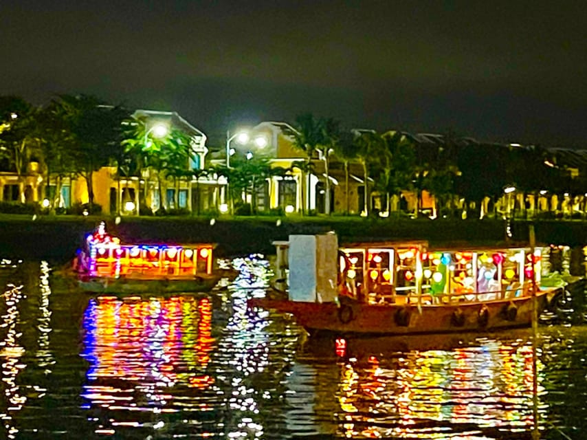 HOI AN NIGHT MARKET & BOAT TRIP WITH LANTERN - Booking Details