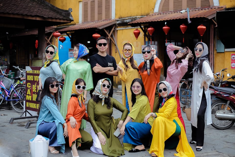 Hoi An: Private Photoshoot and Guided Walking Tour - Inclusions and Extras