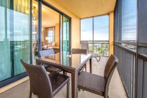 Holiday Inn Club Vacations Sunset Cove Resort, an IHG Hotel - Dining and Amenities
