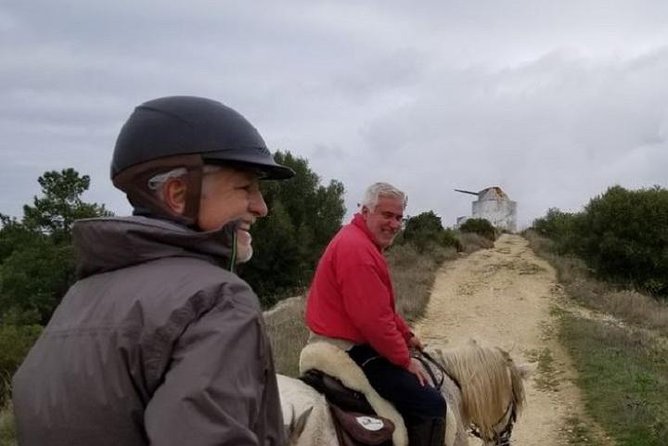 Horseback Riding In Lisbon - Arrábida - Louro Trail Mountain 5 - 6 Hours - Lunch and Dining Options