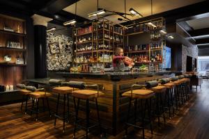 Hotel Emblem San Francisco - Exploring the Beat Generation Influence