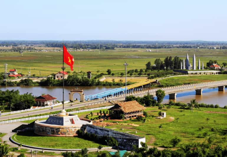 Hue: Explore Tour With Vinh Moc Tunnels and Khe Sanh Base - Vinh Moc Tunnels