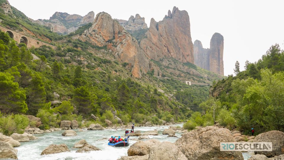 Huesca: River Kayak in the Pyrenean Geological Route - Included in the Package