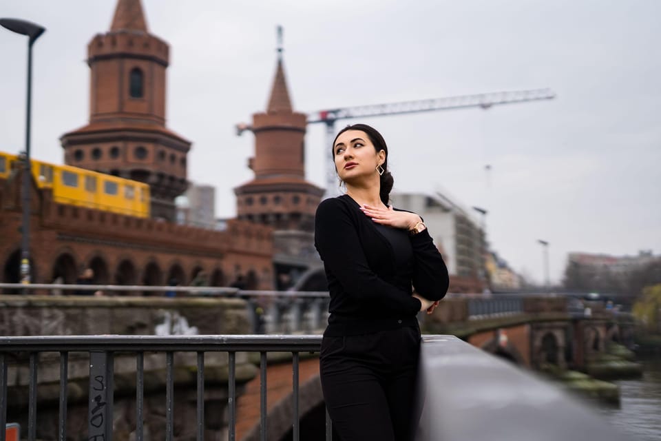 Iconic Berlin: Private Photo Session at Berlin'S Top 3 Sites - Meeting Point and Transportation