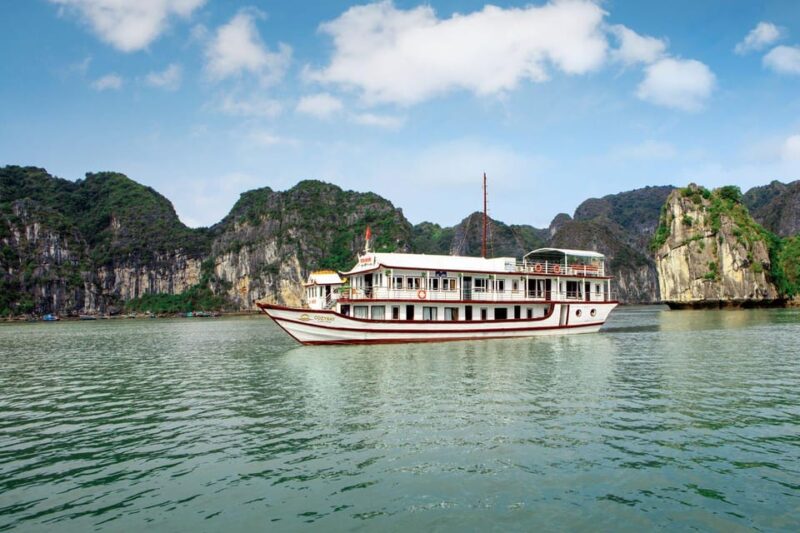 Immersive Halong Bay Cruise: 2 Days 1 Night - Exciting Activities Offered