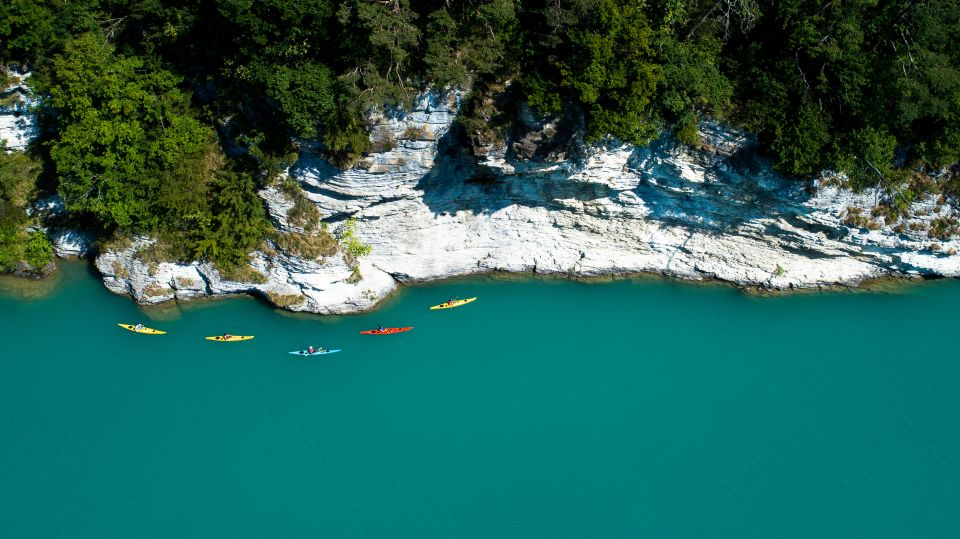 Interlaken: Kayak Tour of the Turquoise Lake Brienz - Meeting Point and Transportation