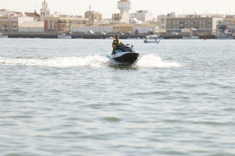 Isla Canela: Jet Ski Ride to Costa De La Luz - Minimum Age and Legal Requirements
