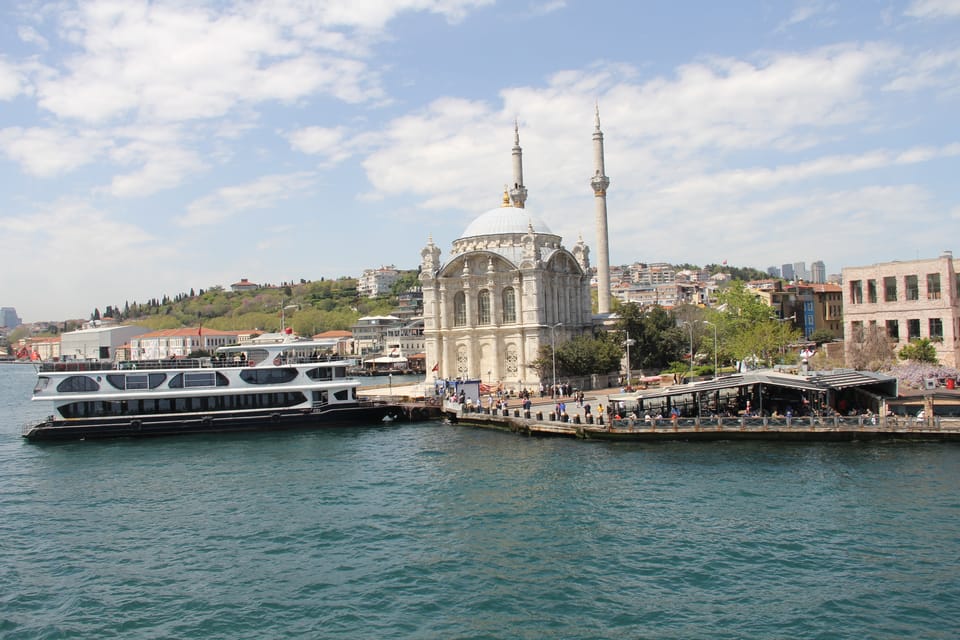 Istanbul: Bosphorus and Black Sea Cruise With Lunch - Meeting Point and Directions