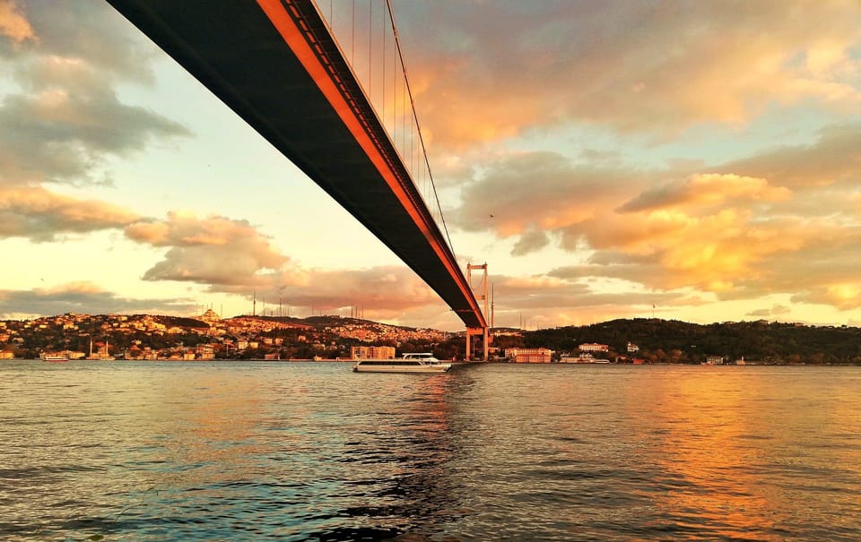 Istanbul: Bosphorus Boat Cruise - Whats Included