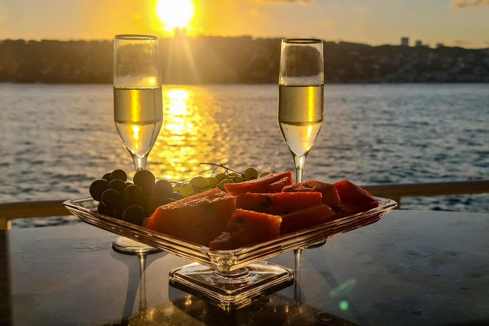 Istanbul: Bosphorus Sunset Cruise With Drinks & Snack - Meeting Point and Access