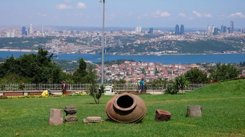 Istanbul: City Hightlights Bus Tour and Bosphorus Cruise - Afternoon Sightseeing Itinerary