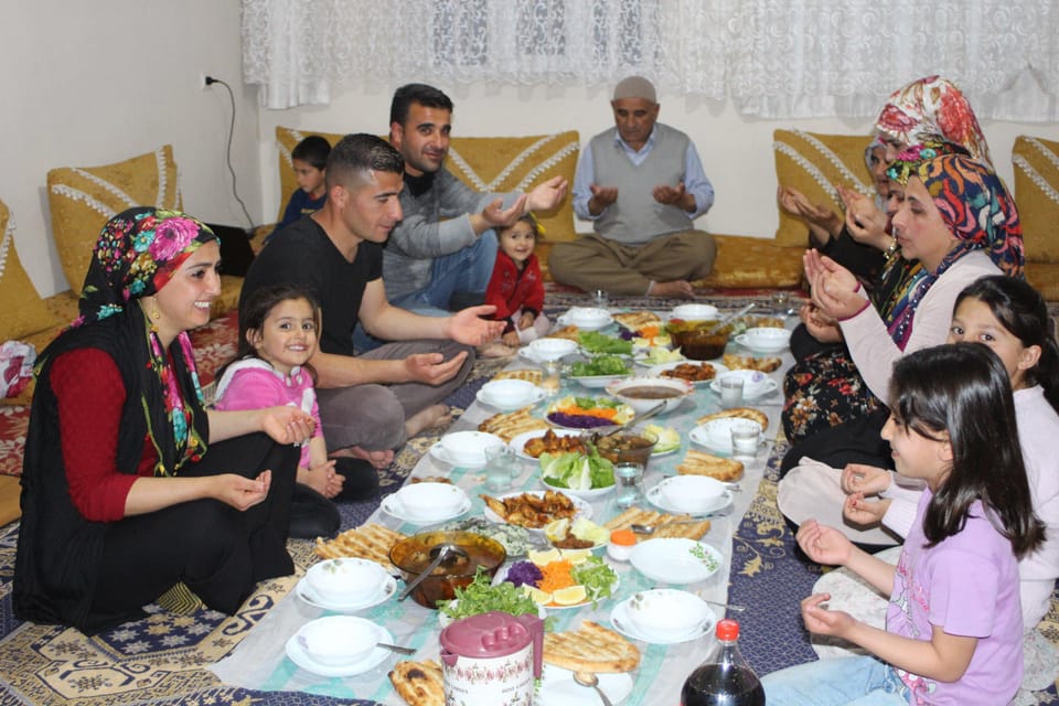 Istanbul Food and Culture Tour: Dinner at Local Family - Home-Cooked Turkish Meal