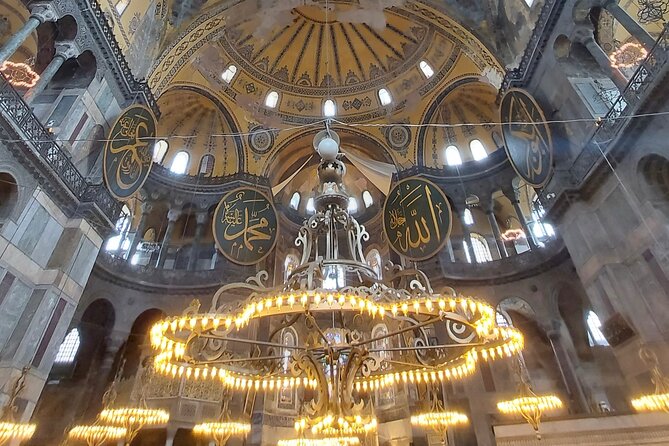 Istanbul Highlights Blue Mosque, Hagia Sophia, Cisterns and More! - Guide Expertise