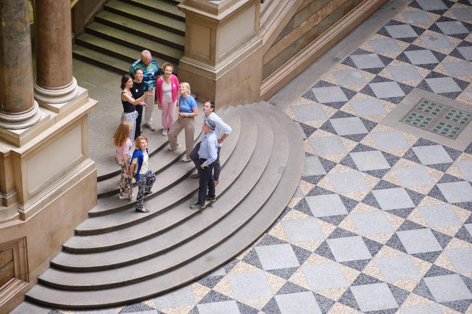 Justizpalast Tour Munich: Justice of Third Reich &White Rose - Visitor Information