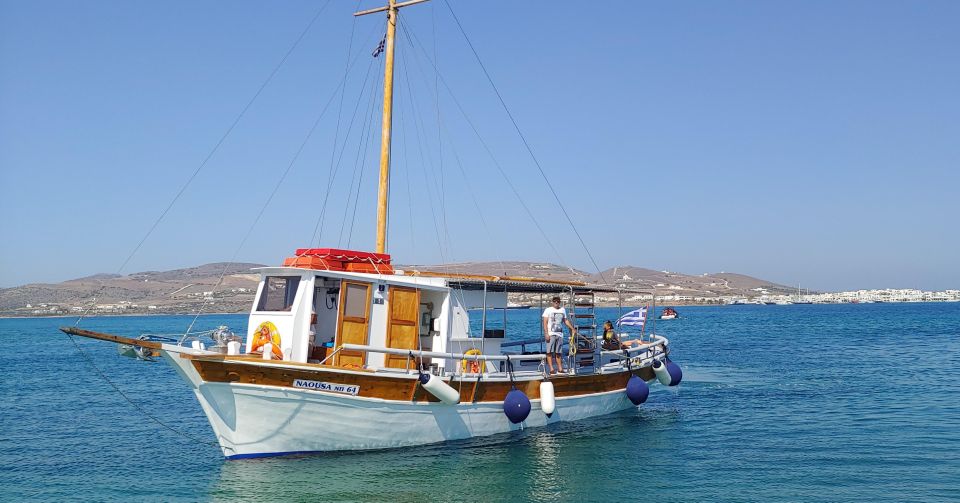 Kaiki Cruise to Antiparos & Despotiko Including BBQ Lunch - Onboard Amenities