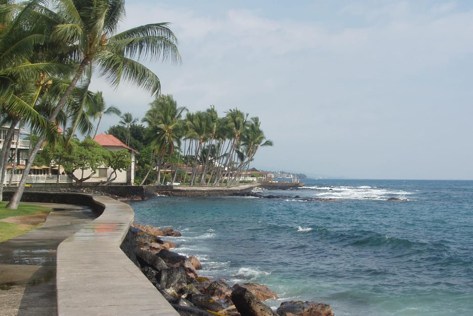 Kailua-Kona: Haunted History Ghost Walking Tour - Live Paranormal Guide and Refreshments