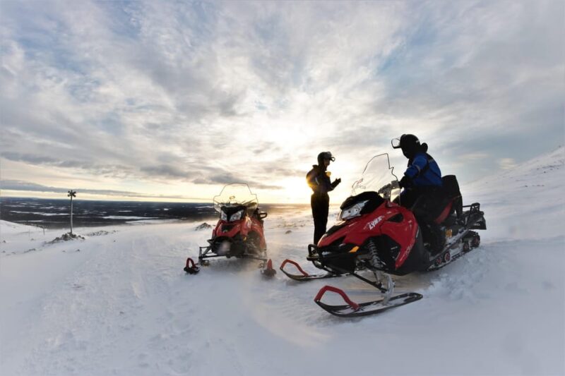 King of Ylläs: Snowmobiling to the Hill - Tips for an Enjoyable Experience