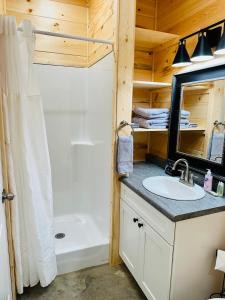Knotty Squirrel Cabins - Activities and Attractions