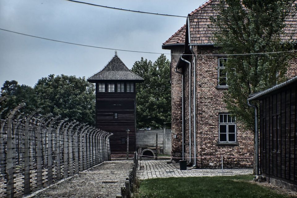 Krakow: Auschwitz-Birkenau Fully Guided Tour & Pickup Option - Important Information