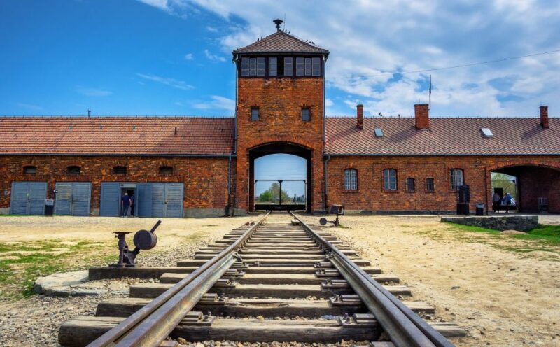 Krakow: Auschwitz Guided Tour With Optional Lunch and Pickup - Inclusions and Benefits