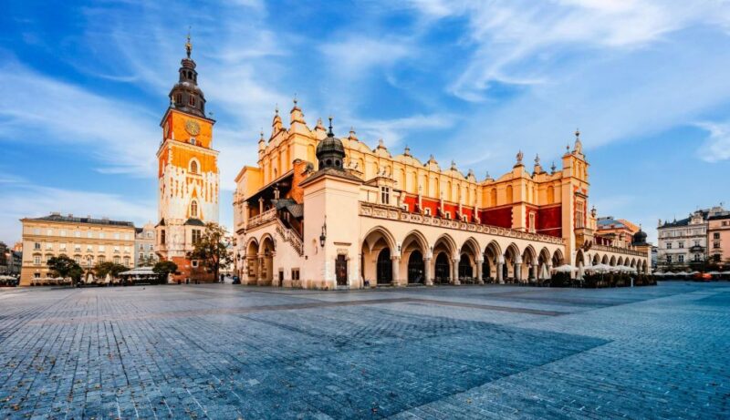 Krakow: Express Walk With a Local in 60 Minutes - Whats Included in the Tour