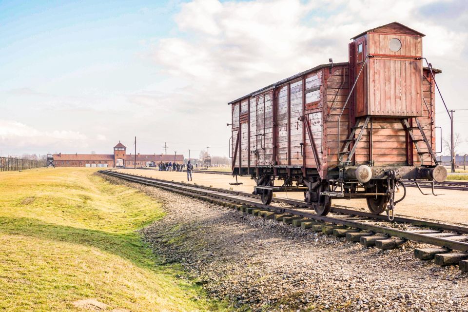 Krakow: Full-Day Auschwitz-Birkenau & Salt Mine Guided Tour - Wieliczka Salt Mine Experience