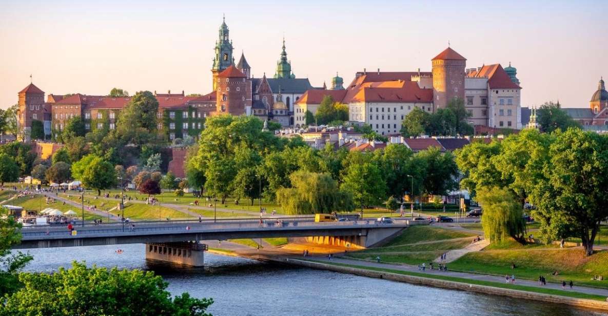 Krakow: Guided Tour of Wawel Hill and St. Marys Basilica - Meeting Point Details