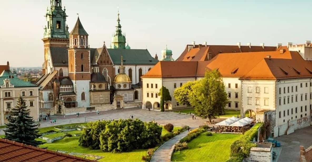 Krakow : Old Town Walking Tour With a Guide - Tour Inclusions and Benefits