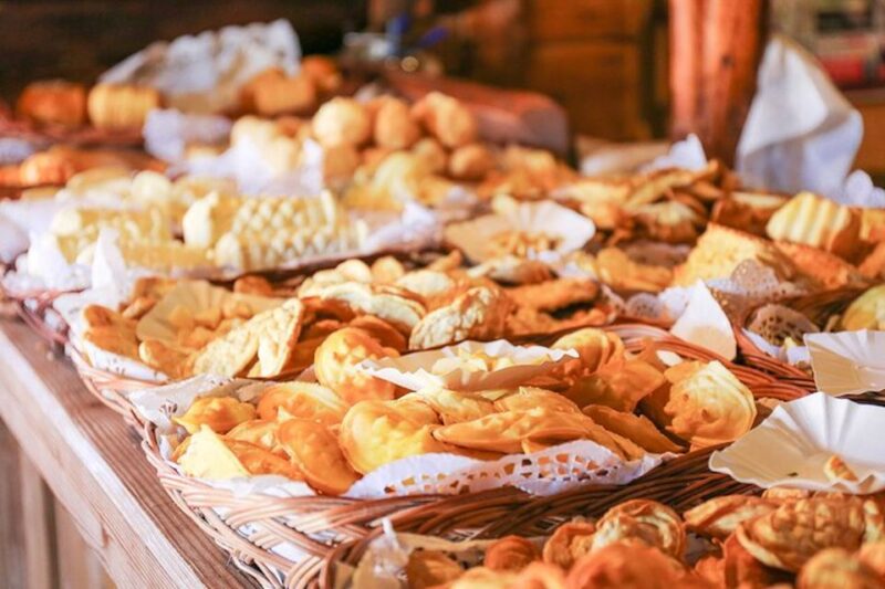 Krakow: Street Food Tour by Electric Car With Tastings - Accessibility Features