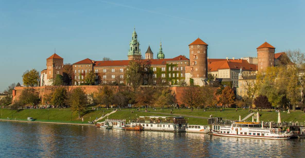 Krakow: Wawel Castle, Cathedral, & Rynek Underground Tour - Meeting Point Details