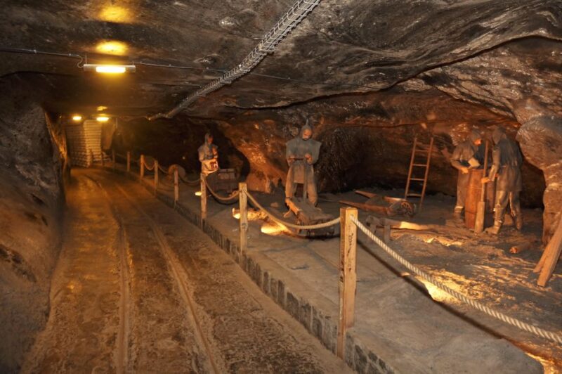 Krakow: Wieliczka Salt Mine Tour With Private Transfers - Tips for a Great Experience