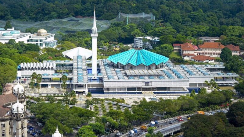 Kuala Lumpur 4-Hour Religious Harmony Tour - Exploring the National Mosque