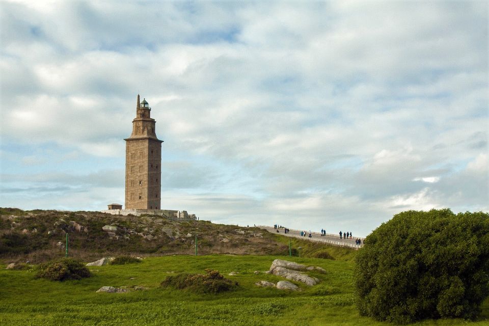 La Coruña: Galician Tapas Walking Tour to La Pescadería - Frequently Asked Questions