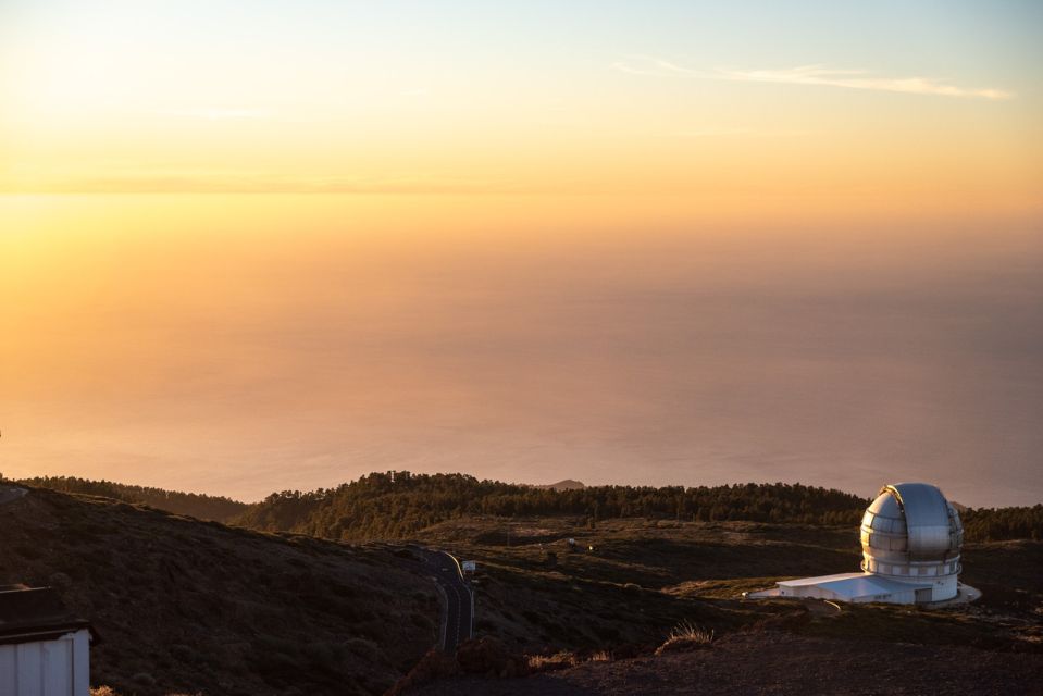 La Palma: Guided Trekking Tour to El Roque De Los Muchachos - Hiking Trail and Difficulty Level