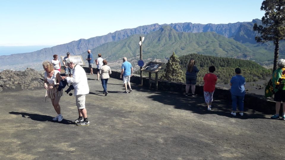 La Palma: South Tour to the Volcanoes by 4x4 Bus - Guide and Inclusions