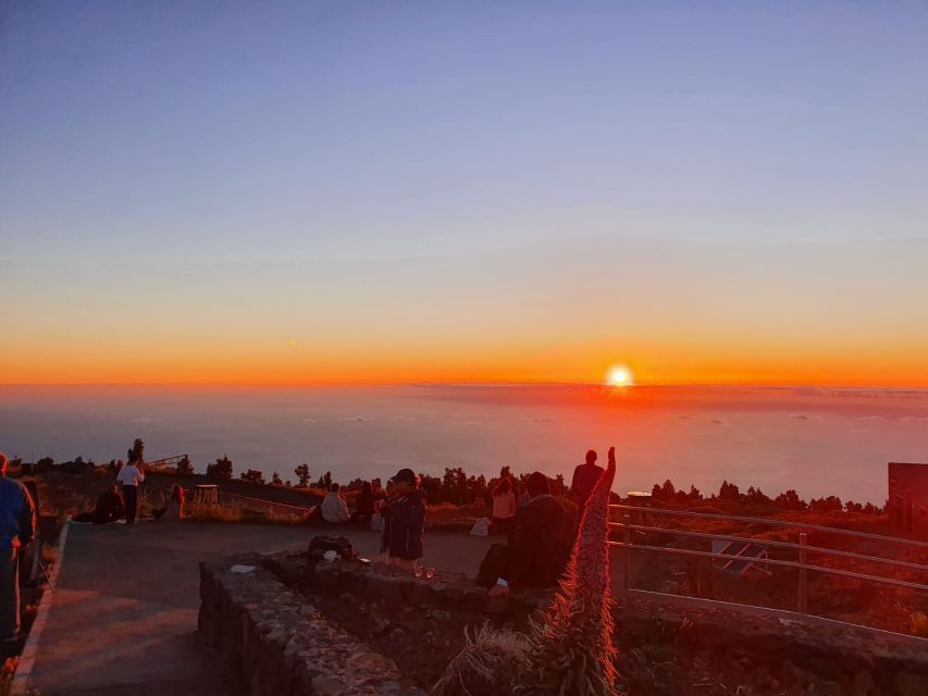 La Palma: Stargazing Tour With Wine and Hotel Transfer - Pickup Locations