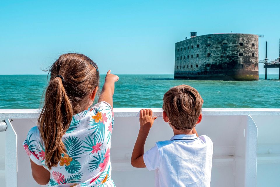 La Rochelle: Boat Trip to Fort Boyard (2h00) - Participant Information