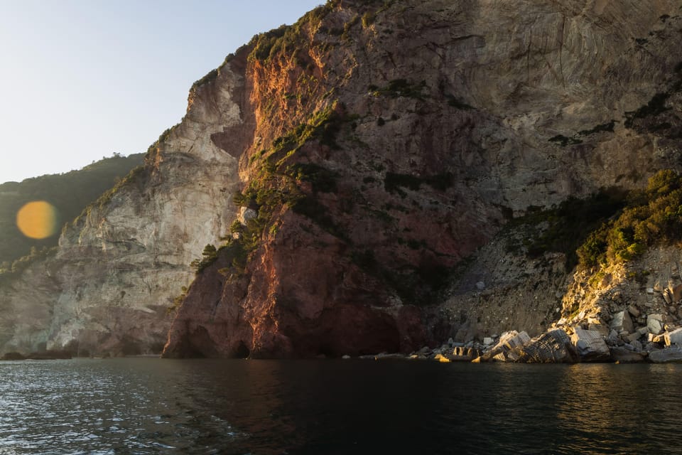 La Spezia: Sunset in Portovenere With Wine, Music & Focaccia - Included Amenities