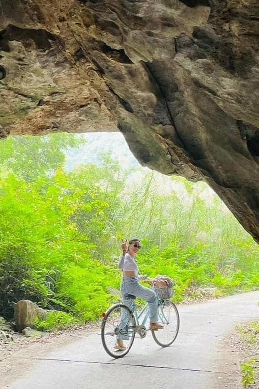 Lan Ha Bay, Viet Hai Village- Private Canoe From Cat Ba Town - Inclusions and Exclusions