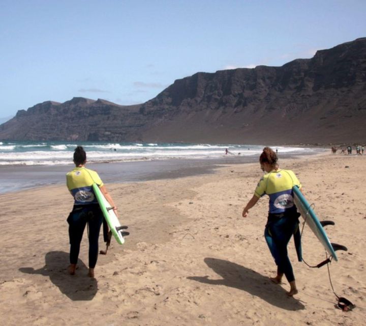 Lanzarote: 2 or 4 Hour Surf Lessons in Famara - Gear and Transfers