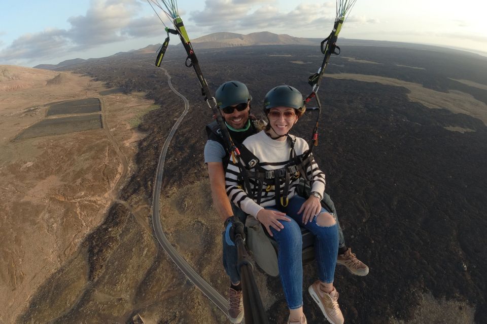 Lanzarote: Tandem Paragliding Flight Over Lanzarote - Flight Options and Highlights