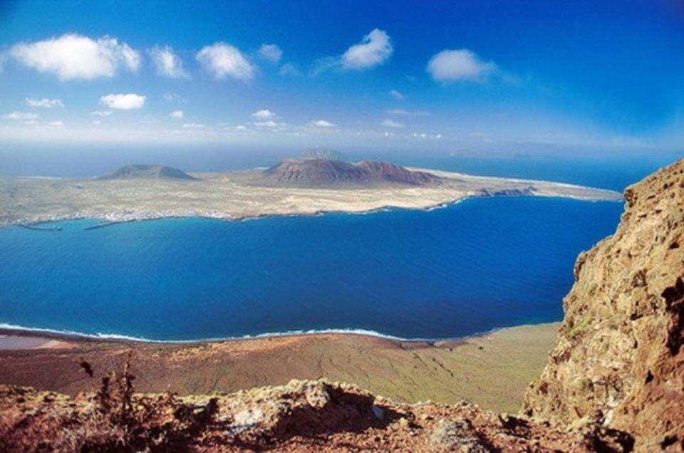 Lanzarote: Volcanic Landscapes Tour With Panoramic Views - Participant Information