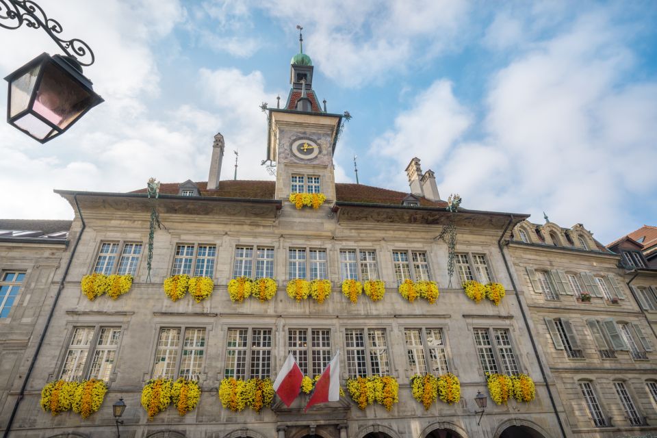 Lausanne: Express Walk With a Local in 60 Minutes - Cancellation Policy