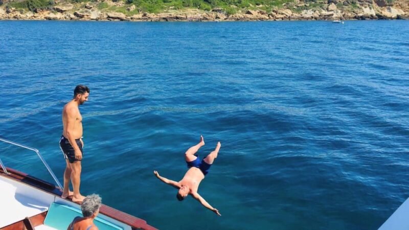 Le Castella: Capo Rizzuto Marine Protected Area Boat Tour - Itinerary and Scheduled Stops
