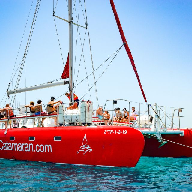 Lobos Island: 4-Hour Catamaran Trip With Lunch - Languages and Participants