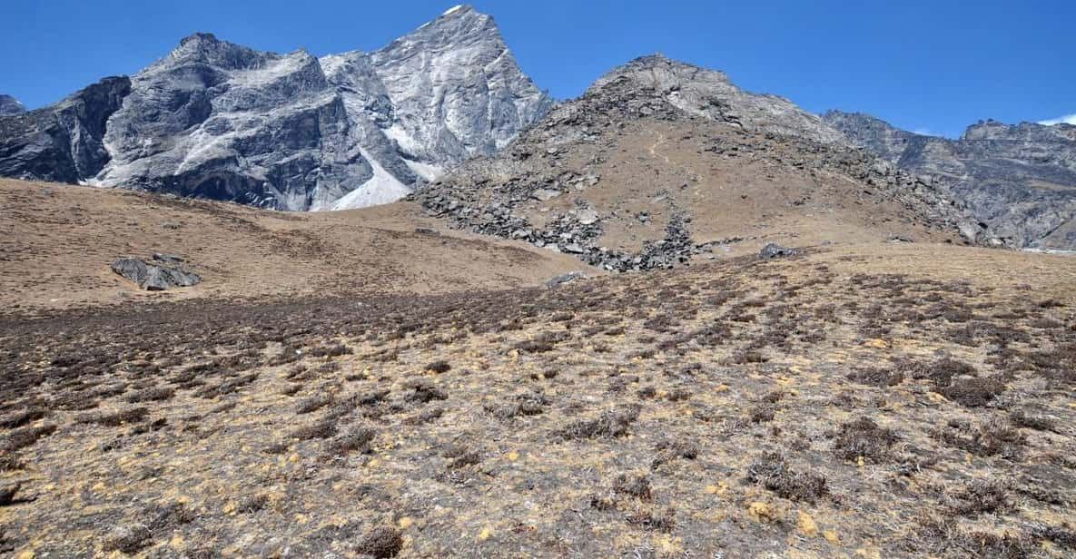 Lobuche East Climbing - Inclusions of the Package