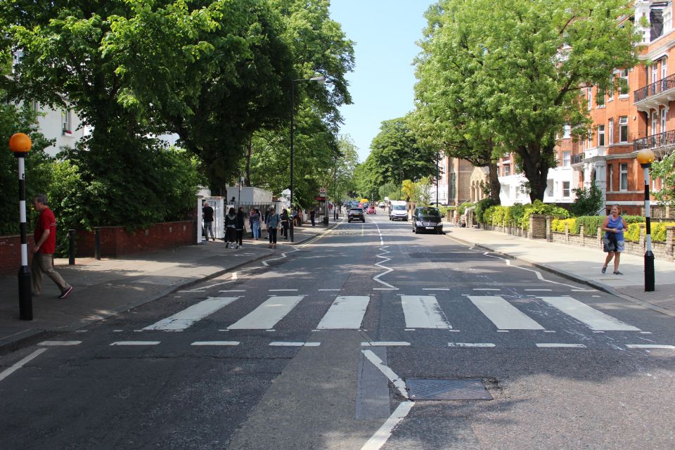 London: The Beatles Walking Tour of Marylebone and Abbey Rd - Iconic Film Locations