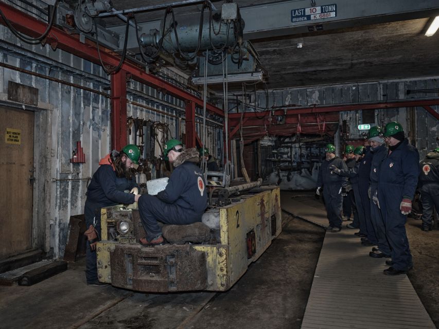 Longyearbyen: Historic Coal Mine Tour at Gruve 3 - Safety and Accessibility